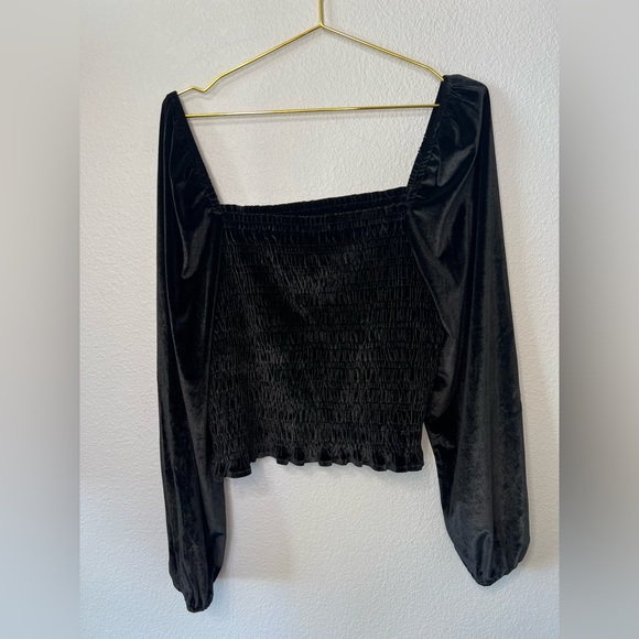Bagatelle - Shirred Velvet Top - Black - XL Long Sleeve Smocked Blouse - Picture 4 of 10